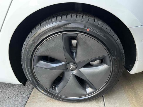 Used 2020 Tesla Model 3 Standard Range Plus image 73