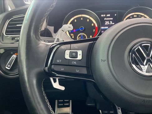 Used 2017 Volkswagen Golf R 4-Door AWD/4WD image 24