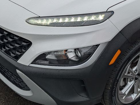 Certified 2022 Hyundai Kona SEL FWD image 16