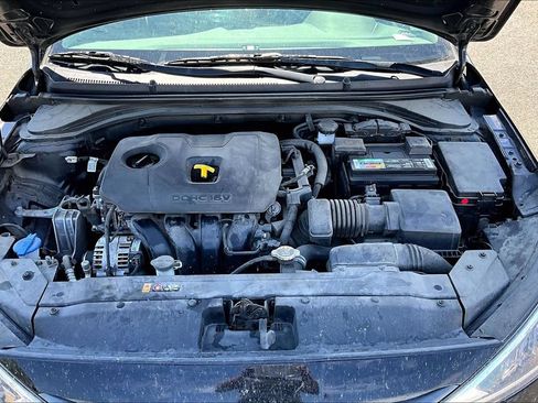 Used 2020 Hyundai Elantra SE FWD image 10