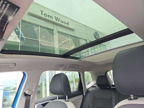 New 2026 Volkswagen Taos SE AWD/4WD image 16
