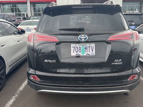 Used 2017 Toyota RAV4 XLE w/ All Weather Liner Package AWD/4WD image 1