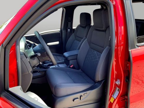 Used 2026 Nissan Frontier SV w/ All-Weather Content Package AWD/4WD image 7