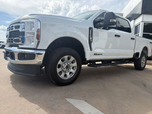 Used 2024 Ford F250 XLT image 7