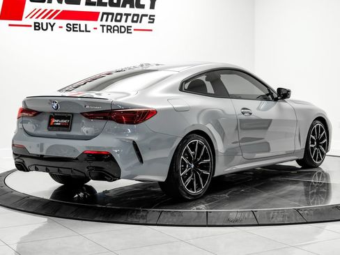 Used 2025 BMW M440i Coupe w/ Premium Package RWD image 10