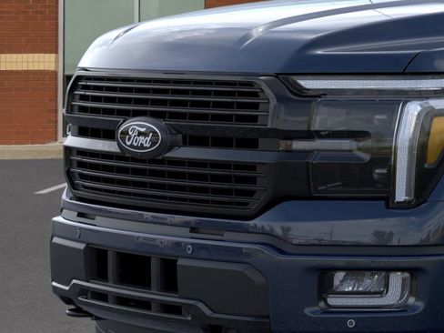 New 2025 Ford F150 Platinum w/ FX4 Off-Road Package image 17