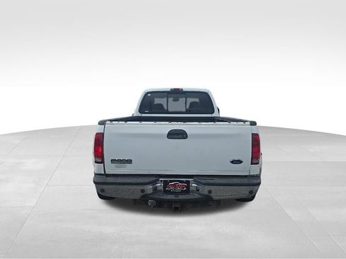 Used 2005 Ford F350 Lariat image 4