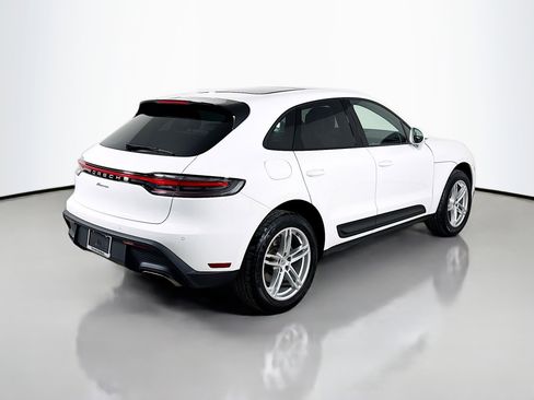 Certified 2023 Porsche Macan image 9