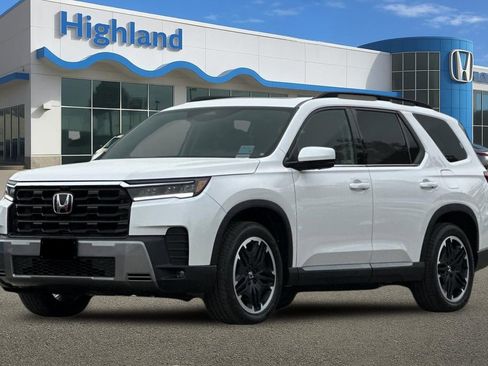 New 2026 Honda Pilot Touring image 1