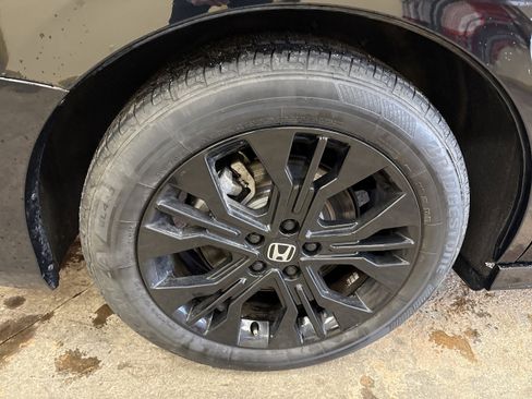 Used 2025 Honda Odyssey Sport-L image 11