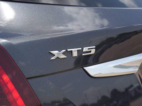 Used 2023 Cadillac XT5 Luxury FWD image 22