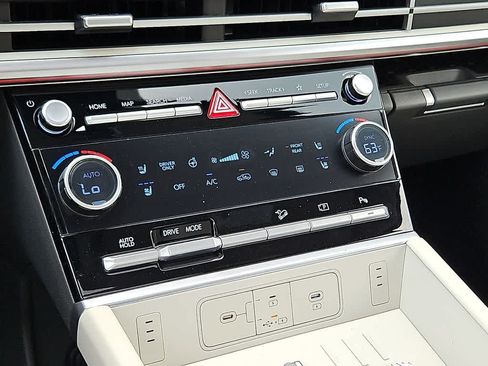 New 2026 Hyundai Santa Fe Limited FWD image 16