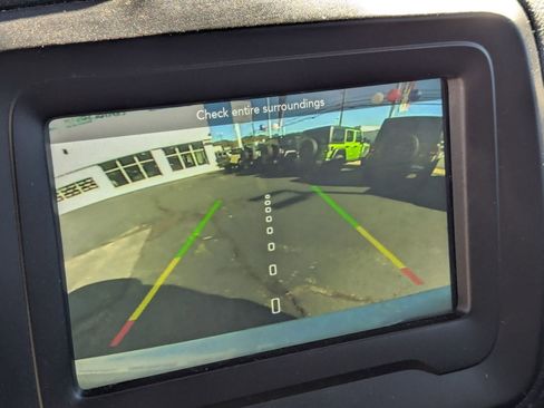 Used 2020 Jeep Renegade Latitude image 15