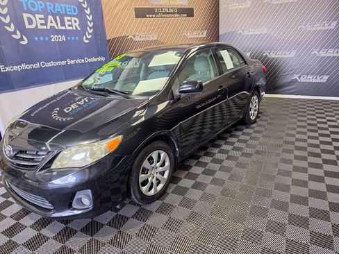 Used 2013 Toyota Corolla LE FWD image 1