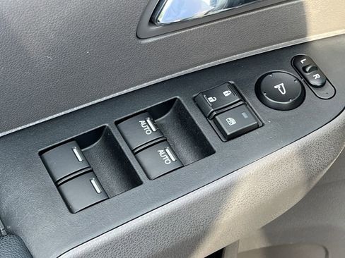 Used 2017 Honda Odyssey EX-L image 8