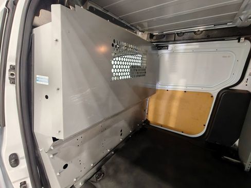 Used 2015 Ford Transit Connect XL image 29