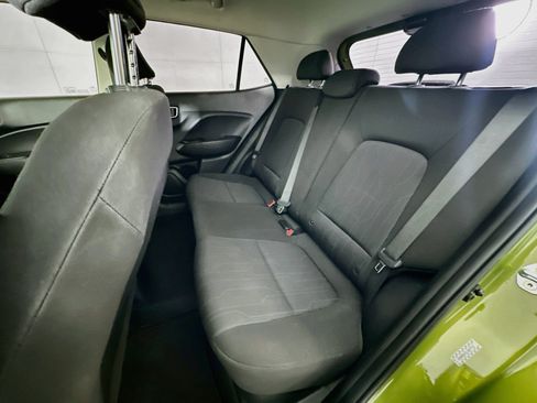 Used 2020 Hyundai Venue SE FWD image 25