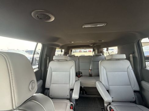 Certified 2025 GMC Yukon XL Elevation AWD/4WD image 11