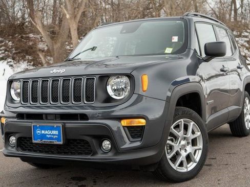 Used 2022 Jeep Renegade Latitude w/ Convenience Group image 1