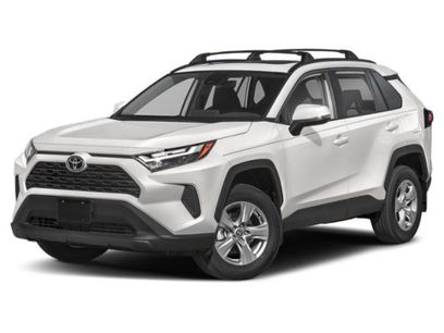 Used 2022 Toyota RAV4 XLE w/ Convenience Package