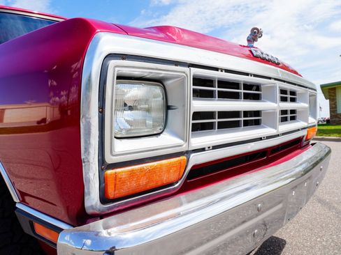 Used 1988 Dodge D/W Truck 100 AWD/4WD image 22