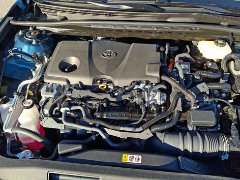 Used 2025 Toyota Camry SE image 27