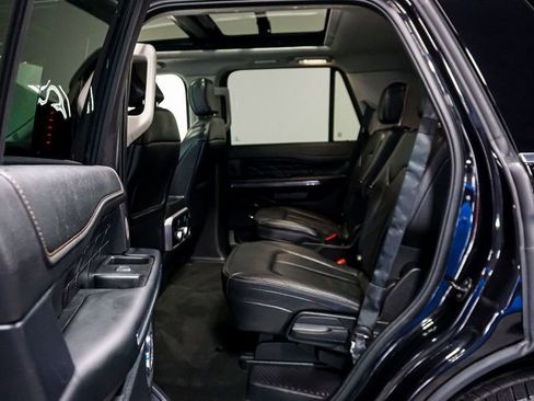 Used 2019 Ford Expedition Platinum image 26