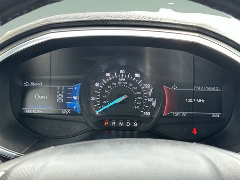 Used 2020 Ford Edge Titanium w/ Equipment Group 301A AWD/4WD image 32