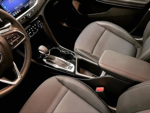 Used 2023 Buick Encore GX Select w/ Sport Touring Package FWD image 18