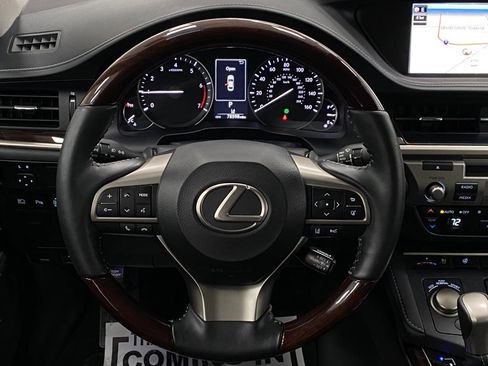 Used 2017 Lexus ES 350 w/ Luxury Package image 16