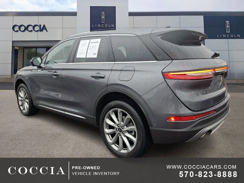 Used 2022 Lincoln Corsair AWD w/ Premium Package image 6