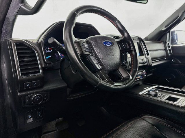 Used 2019 Ford Expedition Limited w/ Equipment Group 303A RWD image 18