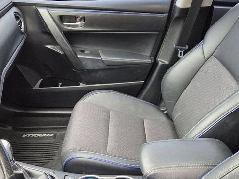 Used 2019 Toyota Corolla SE w/ SE Premium Package image 21