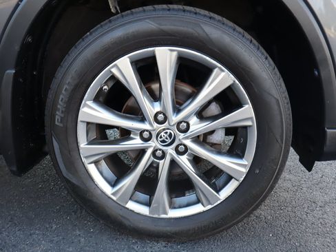 Used 2017 Toyota RAV4 Limited AWD/4WD image 45