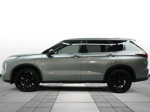 Used 2024 Mitsubishi Outlander SE FWD image 4