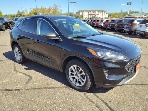 Certified 2022 Ford Escape SE image 8