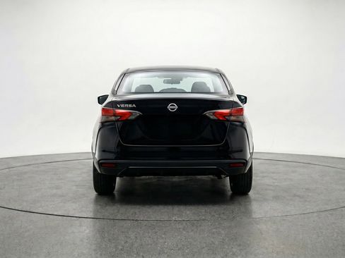 Used 2025 Nissan Versa SV image 7