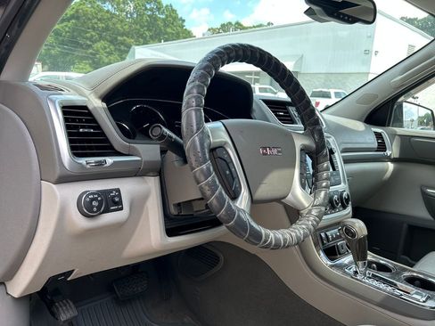 Used 2016 GMC Acadia SLT w/ Open Road Package FWD image 10