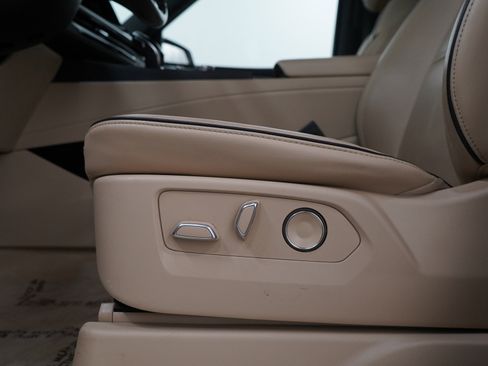 Used 2021 Cadillac Escalade ESV Premium Luxury AWD/4WD image 26