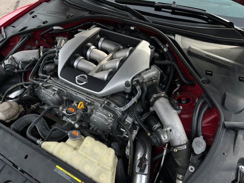Used 2009 Nissan GT-R Premium image 22