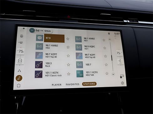 New 2025 Land Rover Range Rover Sport Dynamic SE image 27