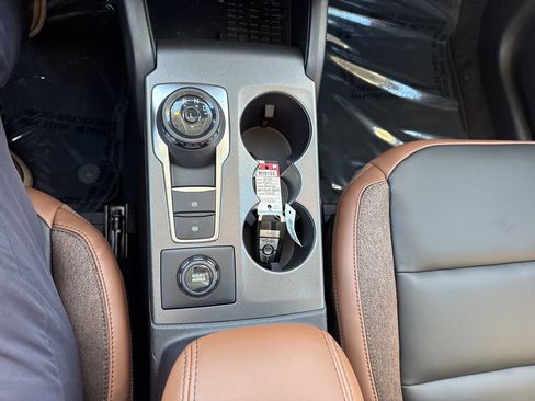 New 2025 Ford Bronco Sport Outer Banks w/ Outer Banks Tech Package+ AWD/4WD image 17