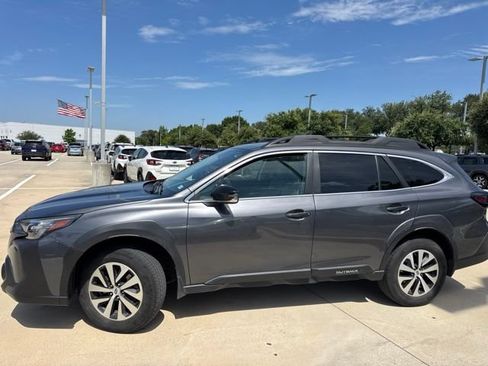 Used 2024 Subaru Outback Premium w/ Popular Package #1 AWD/4WD image 5