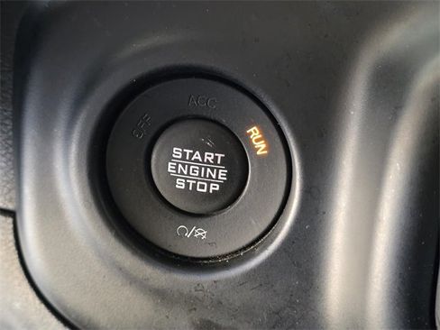 Used 2020 Jeep Gladiator Overland image 21