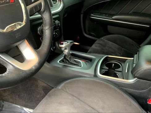 Used 2017 Dodge Charger R/T Scat Pack w/ Dynamics Package image 21