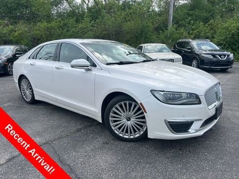 Used 2017 Lincoln MKZ Reserve w/ Luxury Package FWD image 1