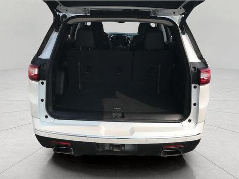 Certified 2018 Chevrolet Traverse Premier w/ LPO, Floor Liner Package AWD/4WD image 31