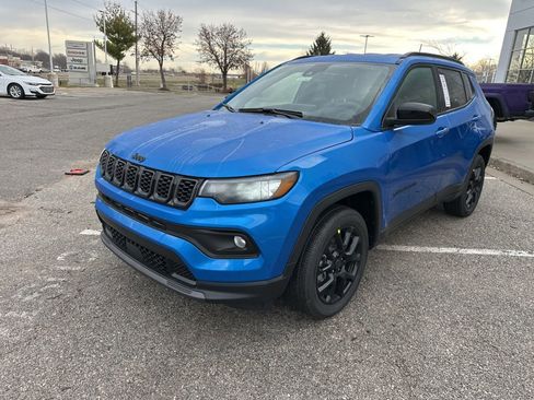 New 2026 Jeep Compass Latitude image 12