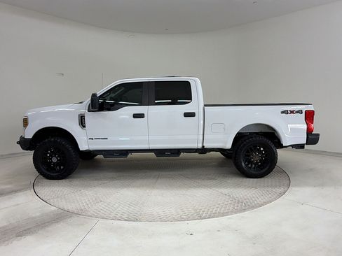 Used 2018 Ford F250 XL AWD/4WD image 2