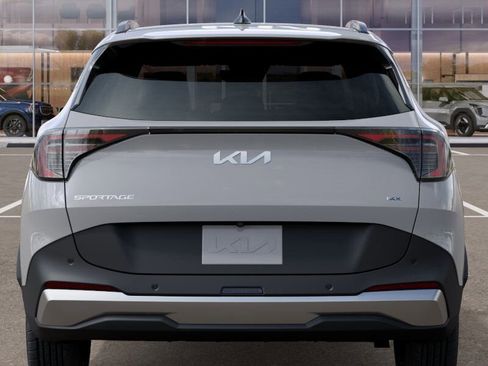 New 2026 Kia Sportage EX image 13